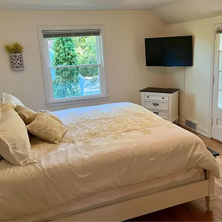 Entire House For Rent Fully Equipped Walking Distance Home